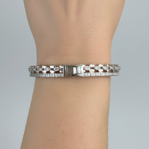 D color Moissanite Diamond Bangle