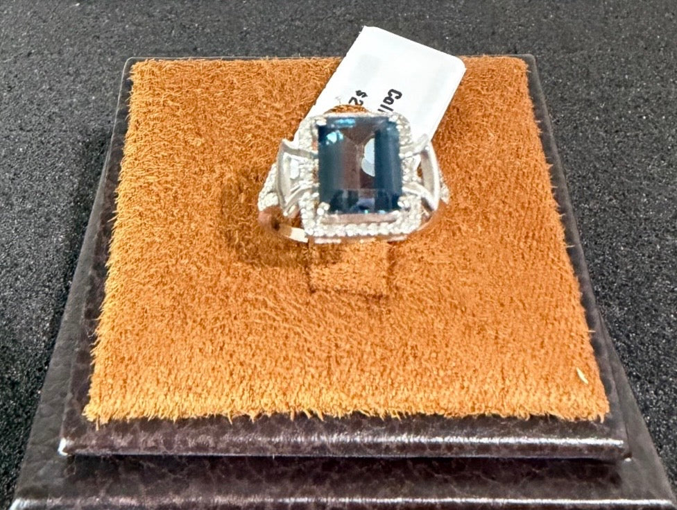 London Blue Ring