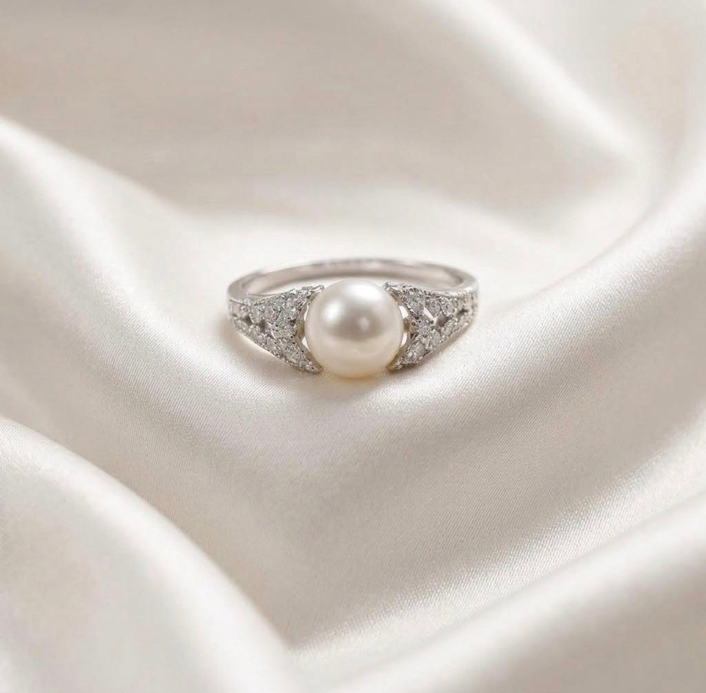 Pearl & Diamond Ring