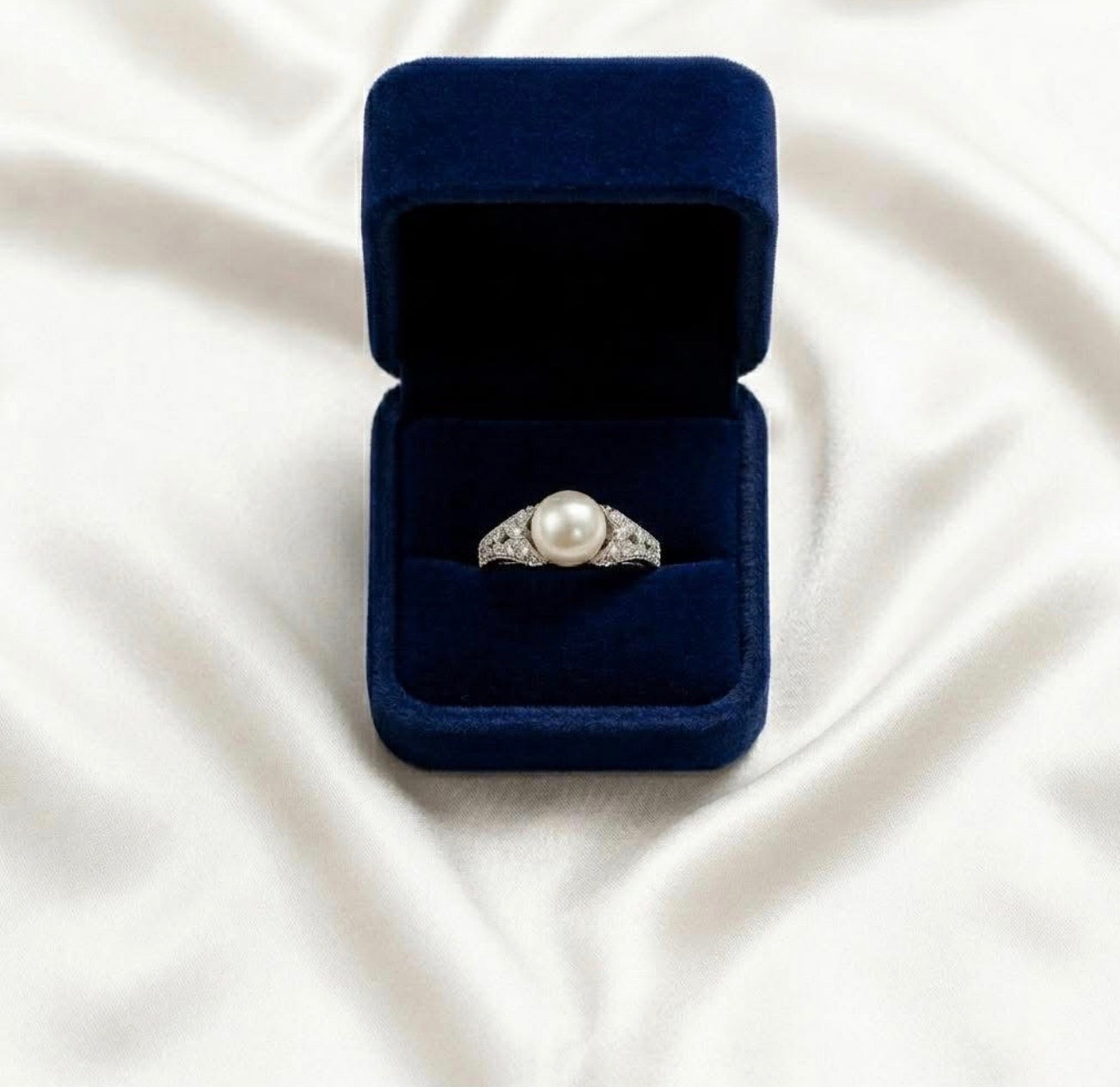 Pearl & Diamond Ring
